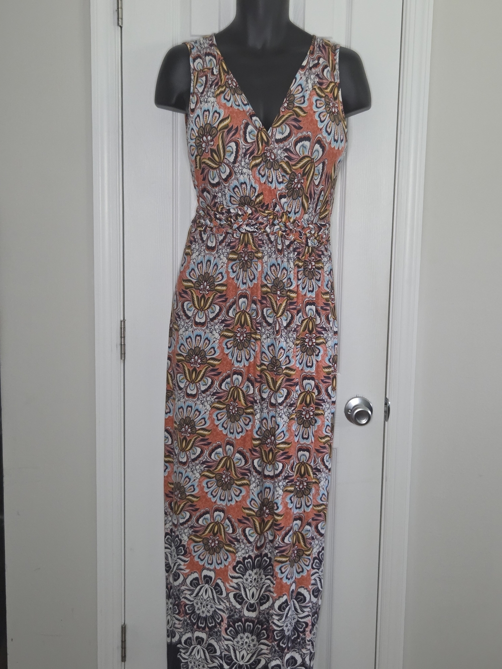Sleeveless Floral Maxi Dress in Orange and Black